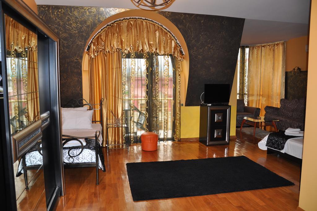 Hotel Amber Batumi Luaran gambar