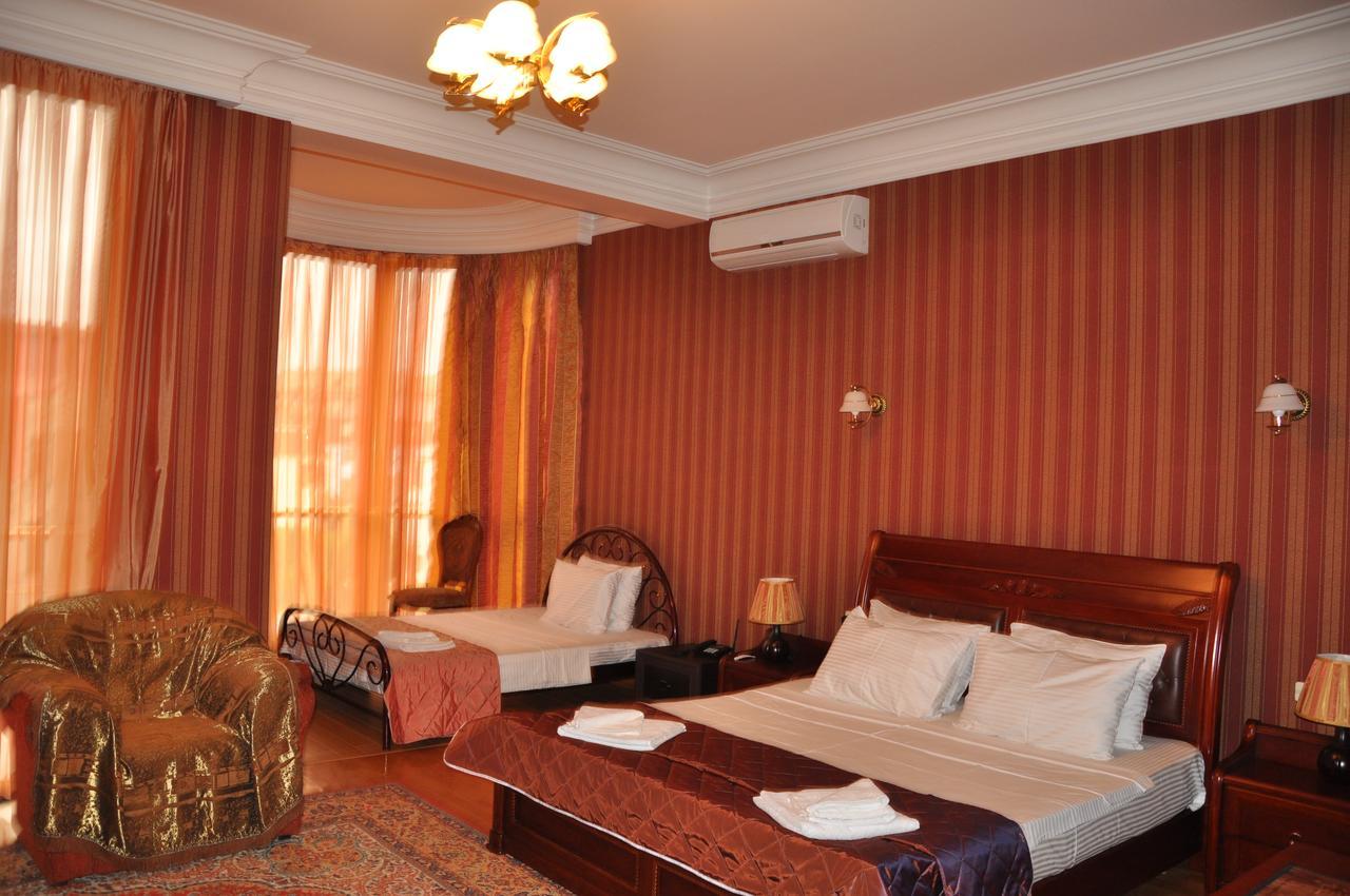 Hotel Amber Batumi Luaran gambar
