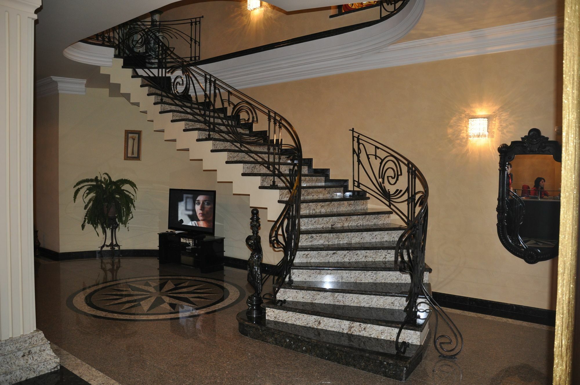 Hotel Amber Batumi Luaran gambar