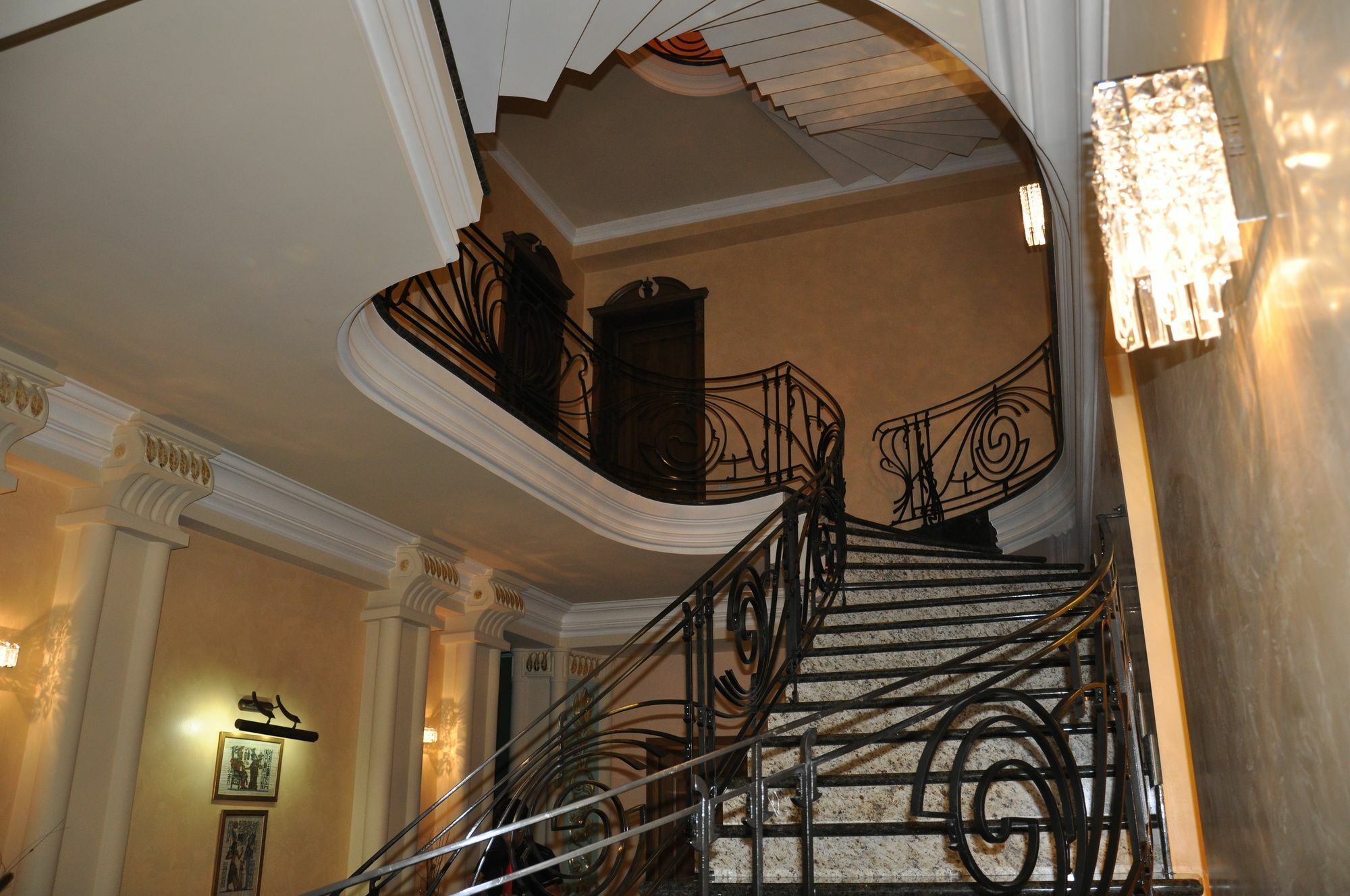 Hotel Amber Batumi Luaran gambar